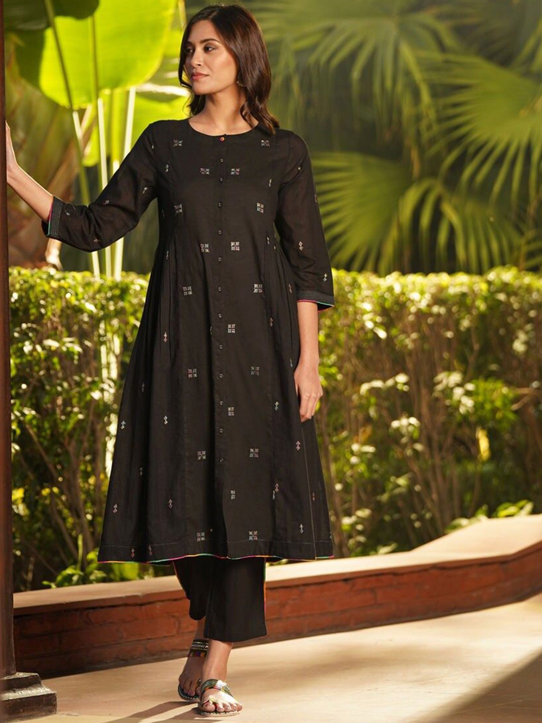 

JAYPORE Ethnic Motifs Embroidered Band Collar Thread Work Anarkali Kurta, Black