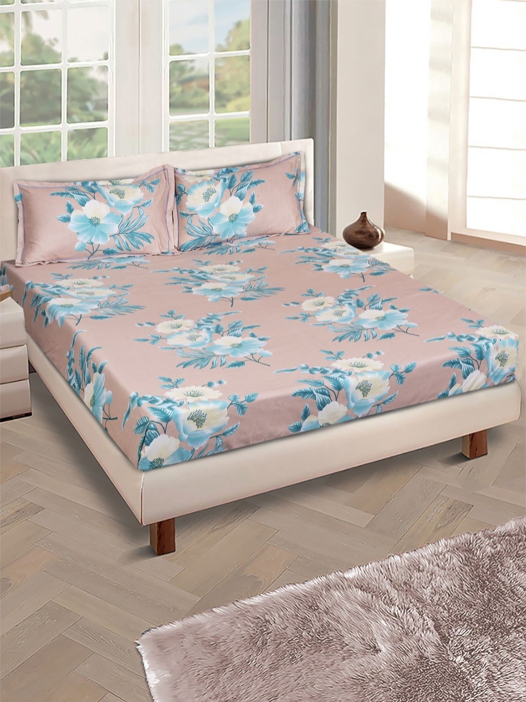 

Myntra Elegant Homes Beige & Blue Floral Microfiber 160TC Queen Bedsheet & 2 Pillow Covers