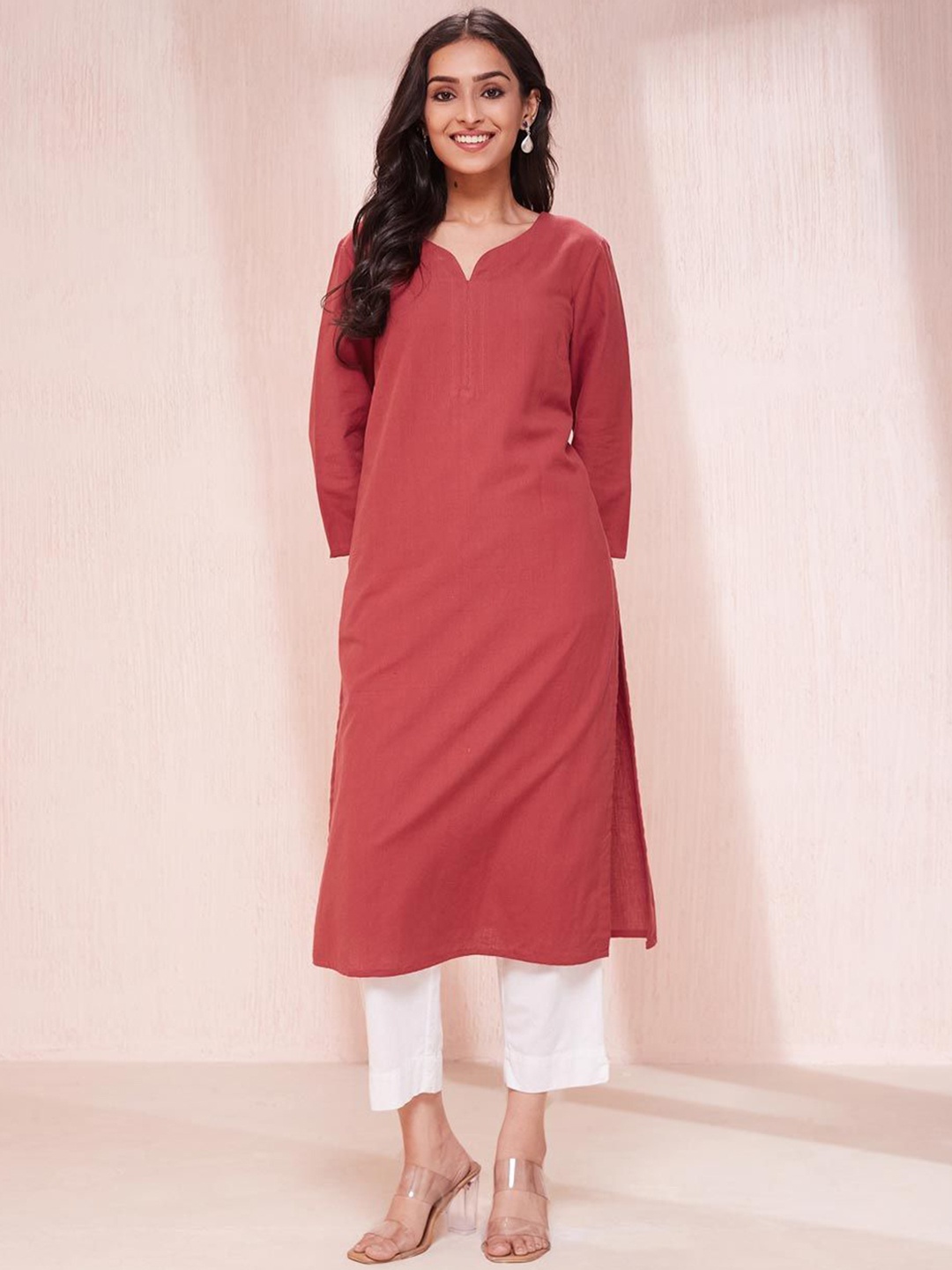 

Fabindia Sweetheart Neck Cotton Straight Kurta, Red