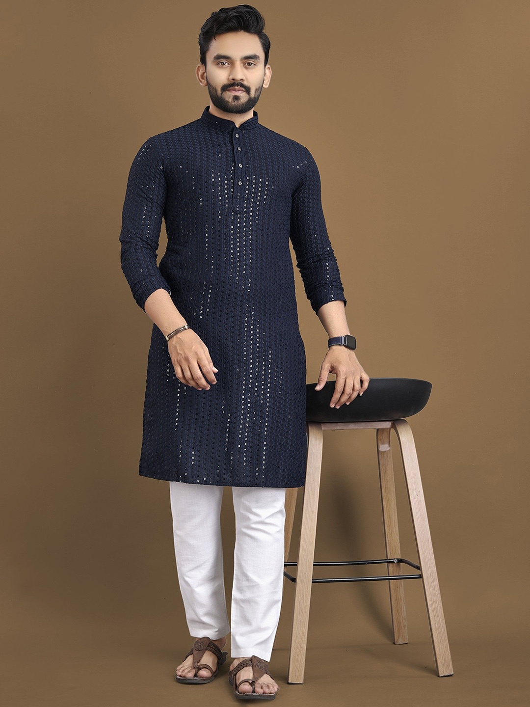 

Anaita Geometric Embellished Mandarin Collar Chikankari Straight Kurta, Navy blue