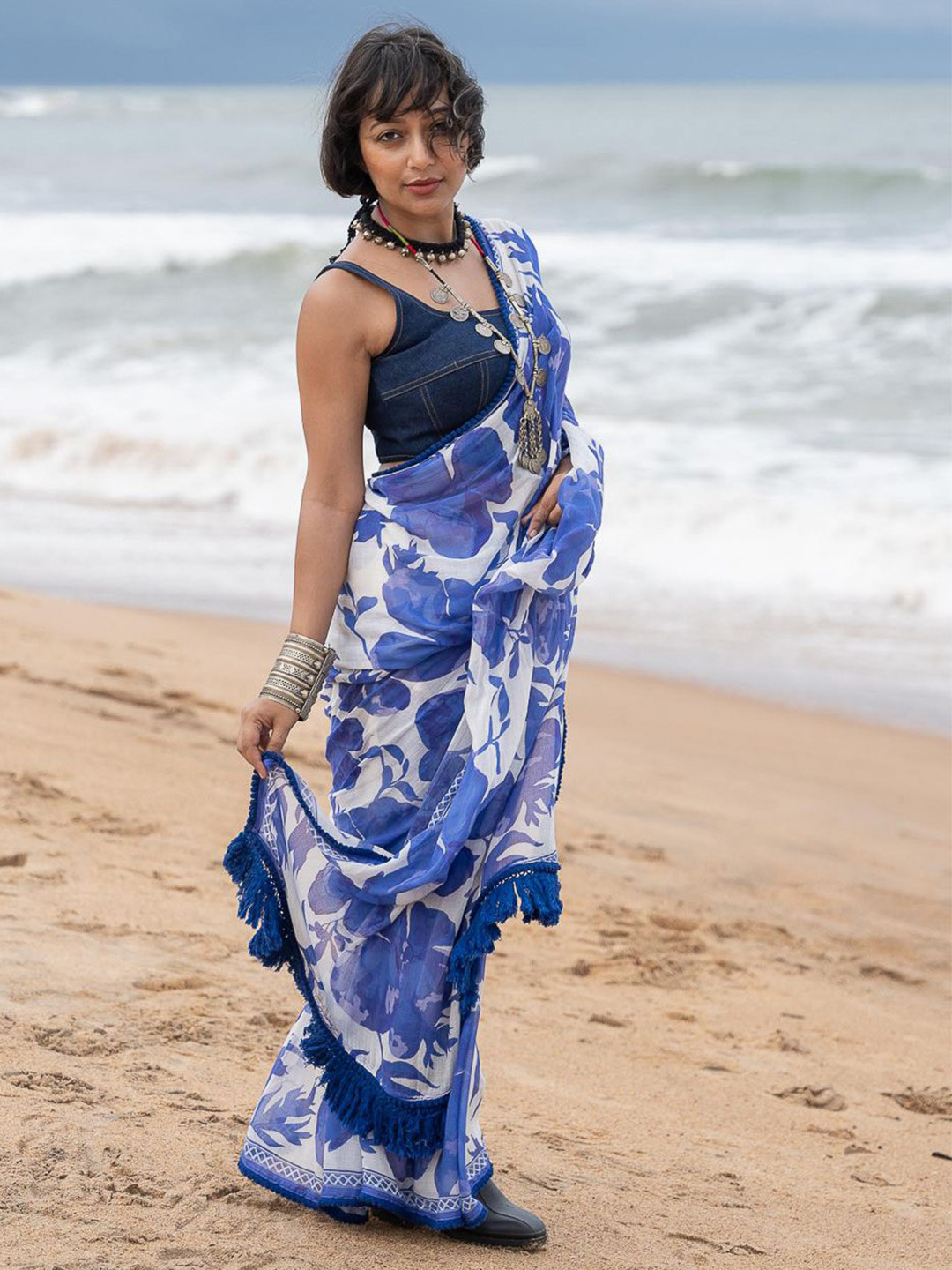 

Suta Floral Printed Pure Cotton Saree, Blue