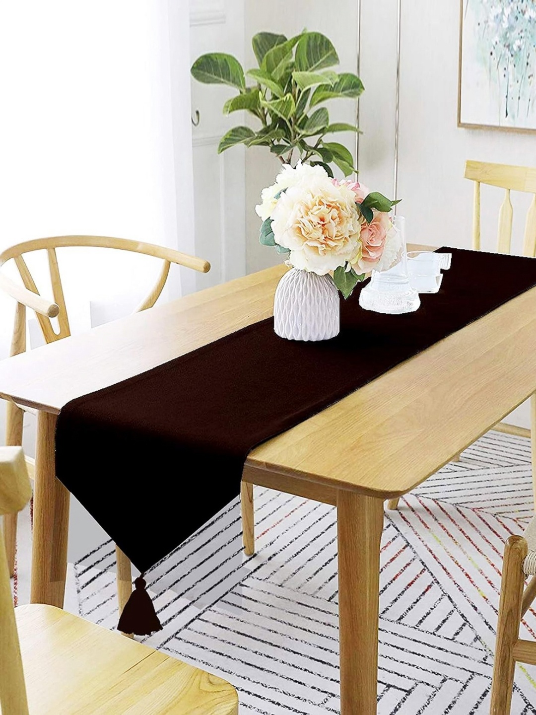 

Lushomes Brown Pure Cotton 6 Seater Table Runner With Tassel