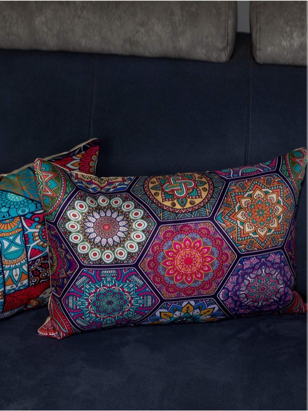 

Vendola Purple & Red 2 Pieces Ethnic Motifs Printed Microfiber Rectangle Cushion Covers