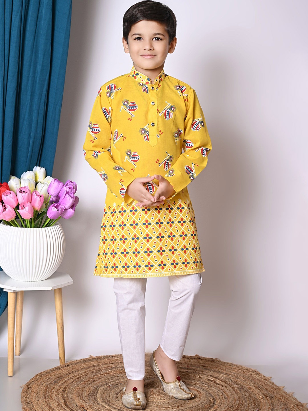 

BAESD Boys Printed Regular Kurta with Pyjamas, Yellow