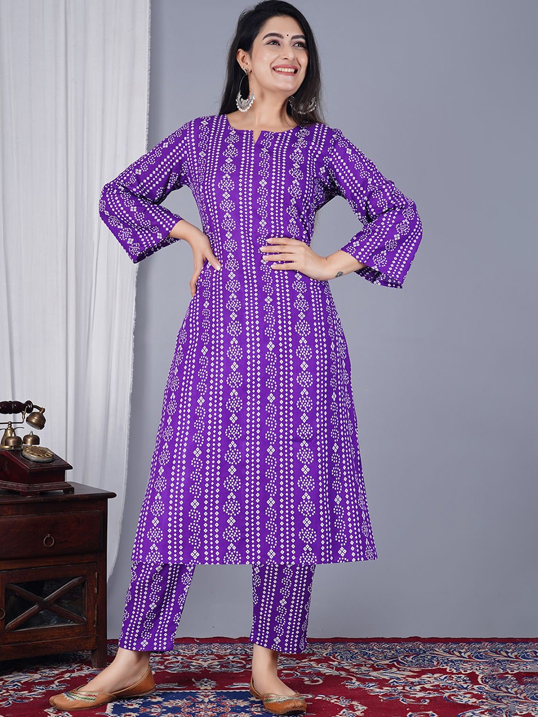 

MANOJAVA Women Bandhani Printed Regular Kurta with Trousers, Blue