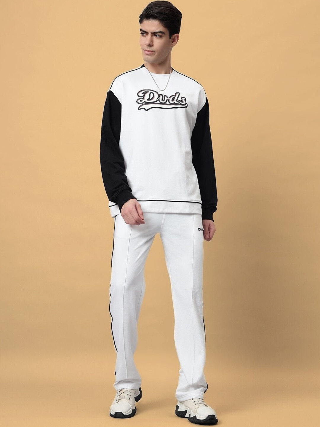 

WEARDUDS Pure Cotton Round Neck Collar T-Shirt With Trouser, White