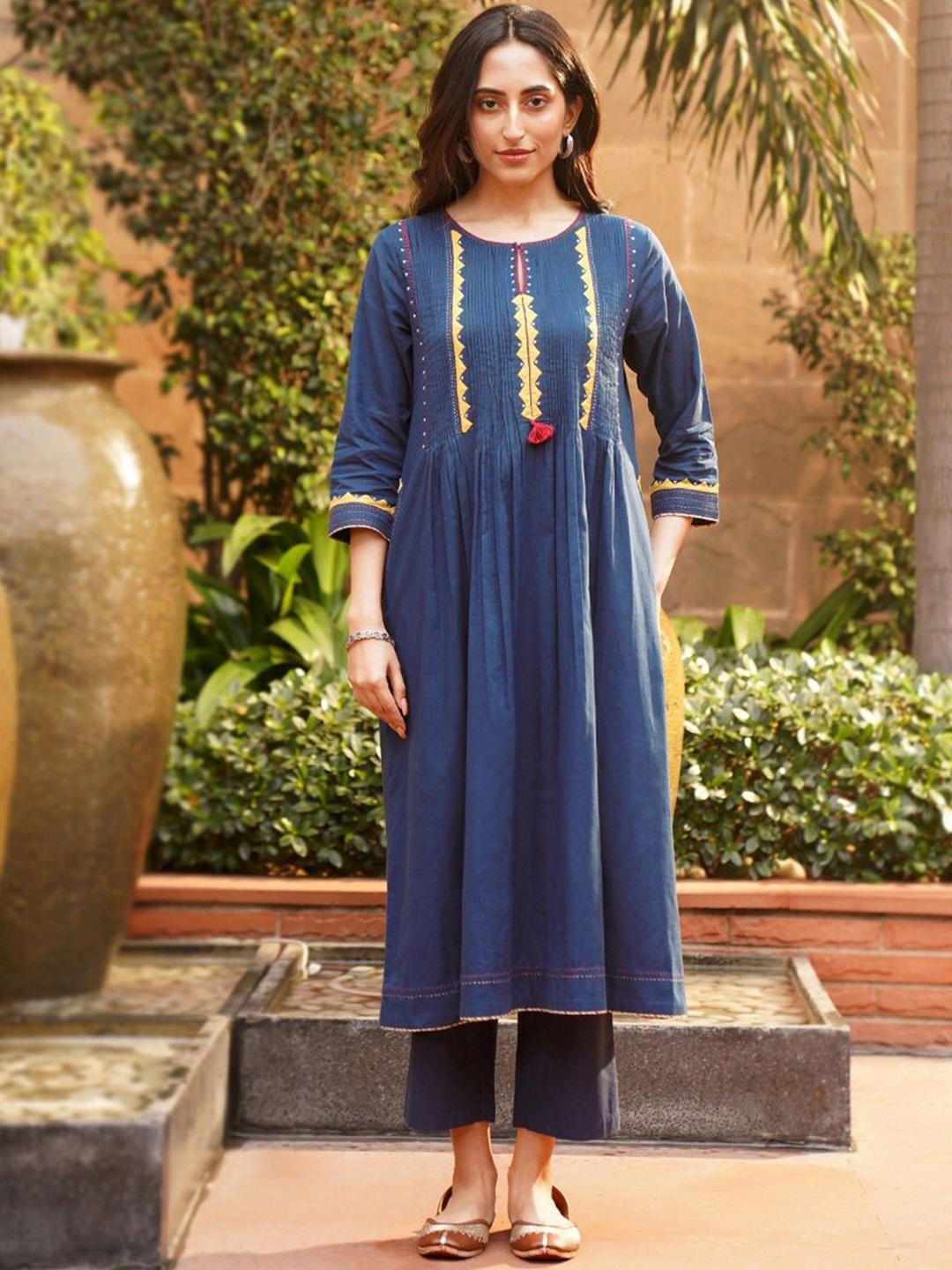 

JAYPORE Geometric Embroidered Thread Work A-Line Cotton Kurta, Navy blue