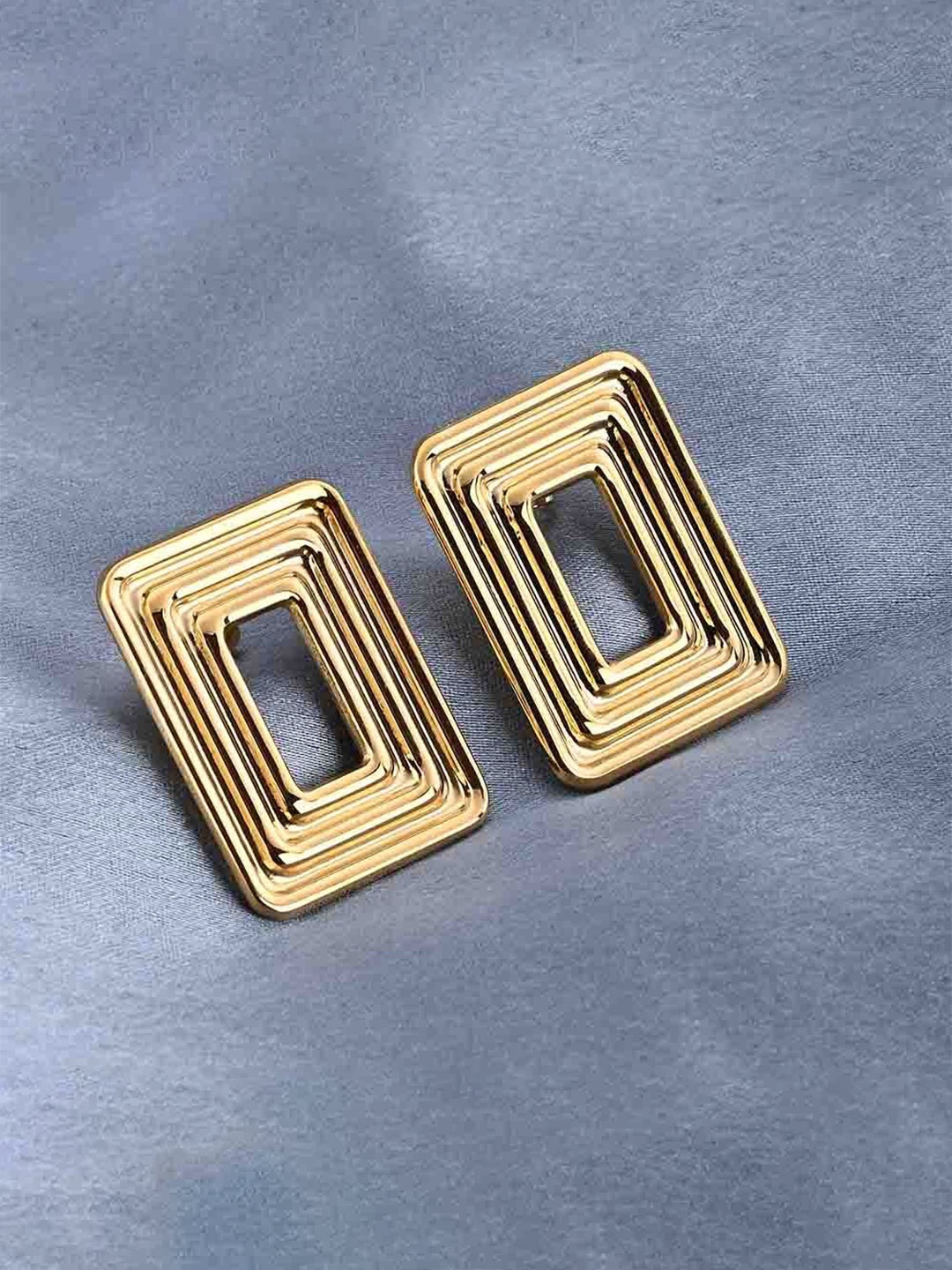 

PALMONAS Gold-Plated Rectangular Studs Earrings