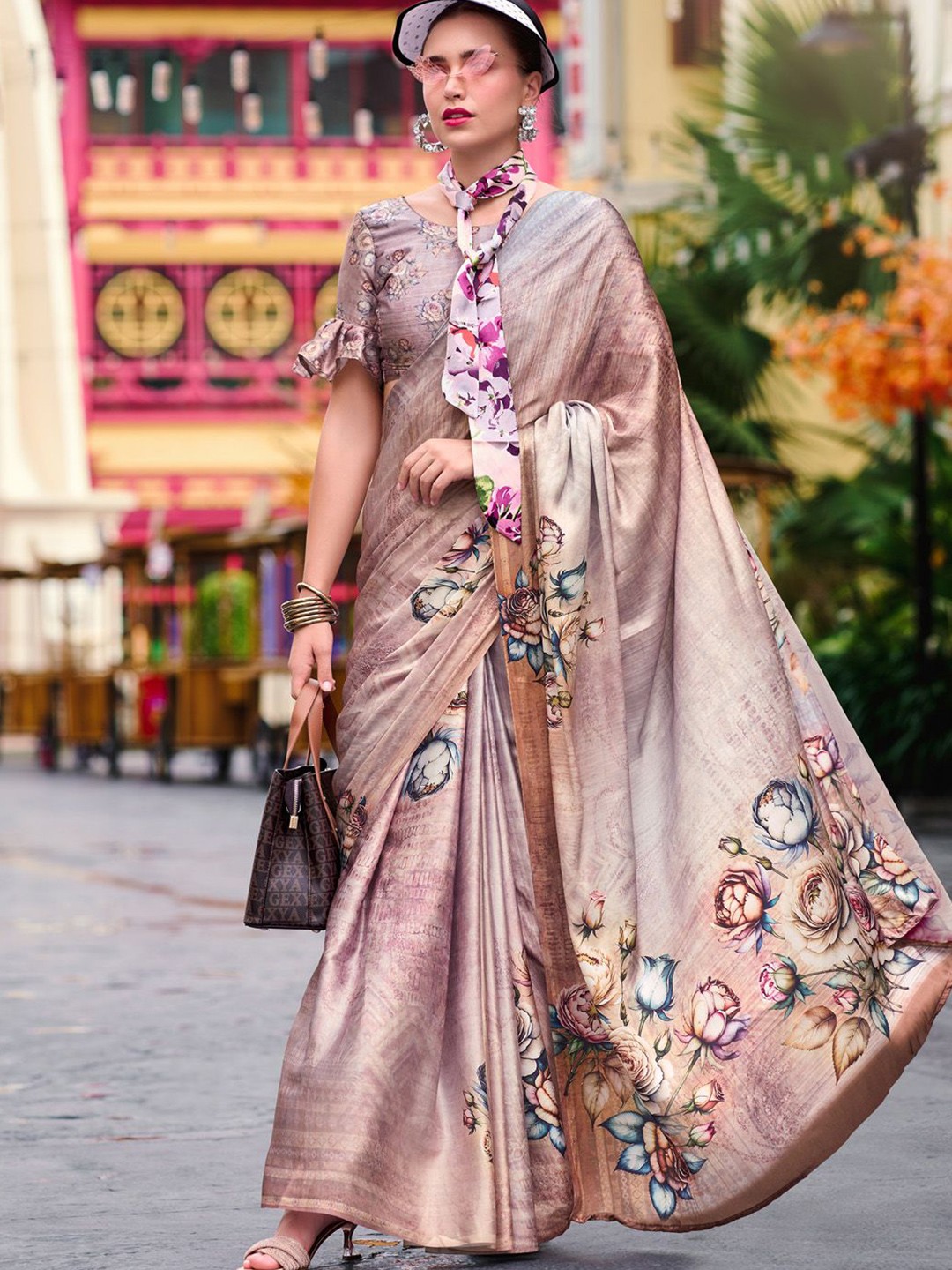

Anouk Floral Poly Crepe Saree, Beige