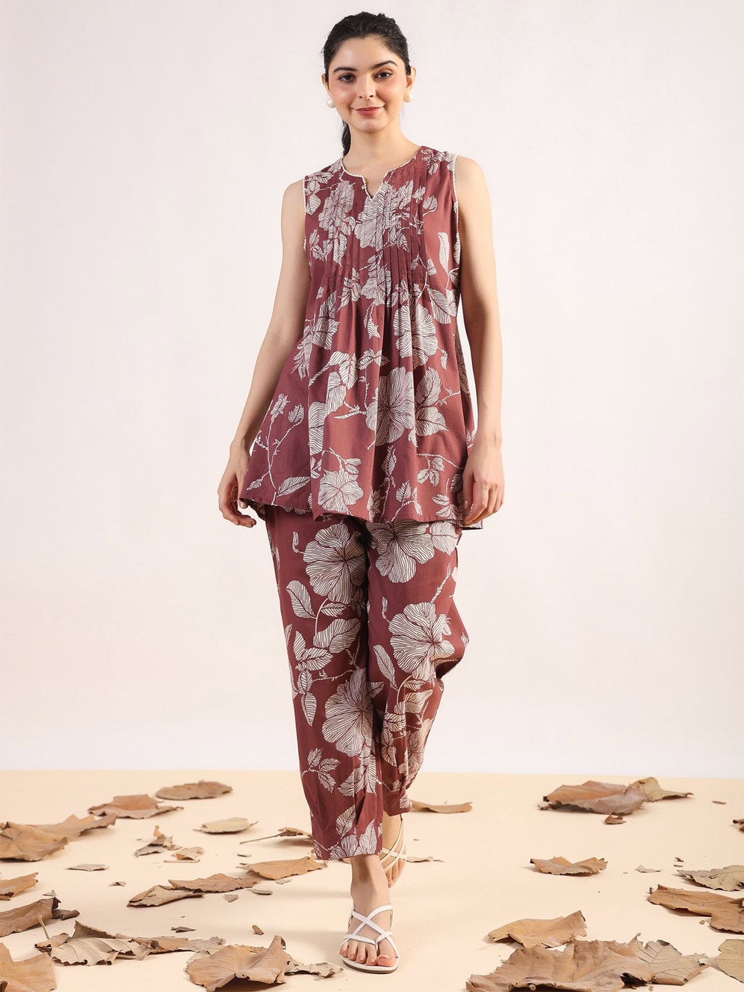 

JISORA Maroon Floral Printed Notch Neck Pure Cotton Tunic With Trousers