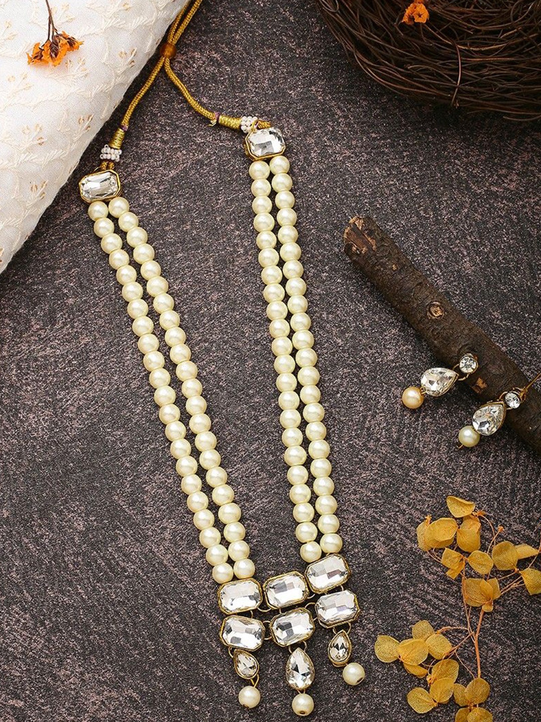 

Mirraw Gold-Plated Beaded Layered Jewellery Set