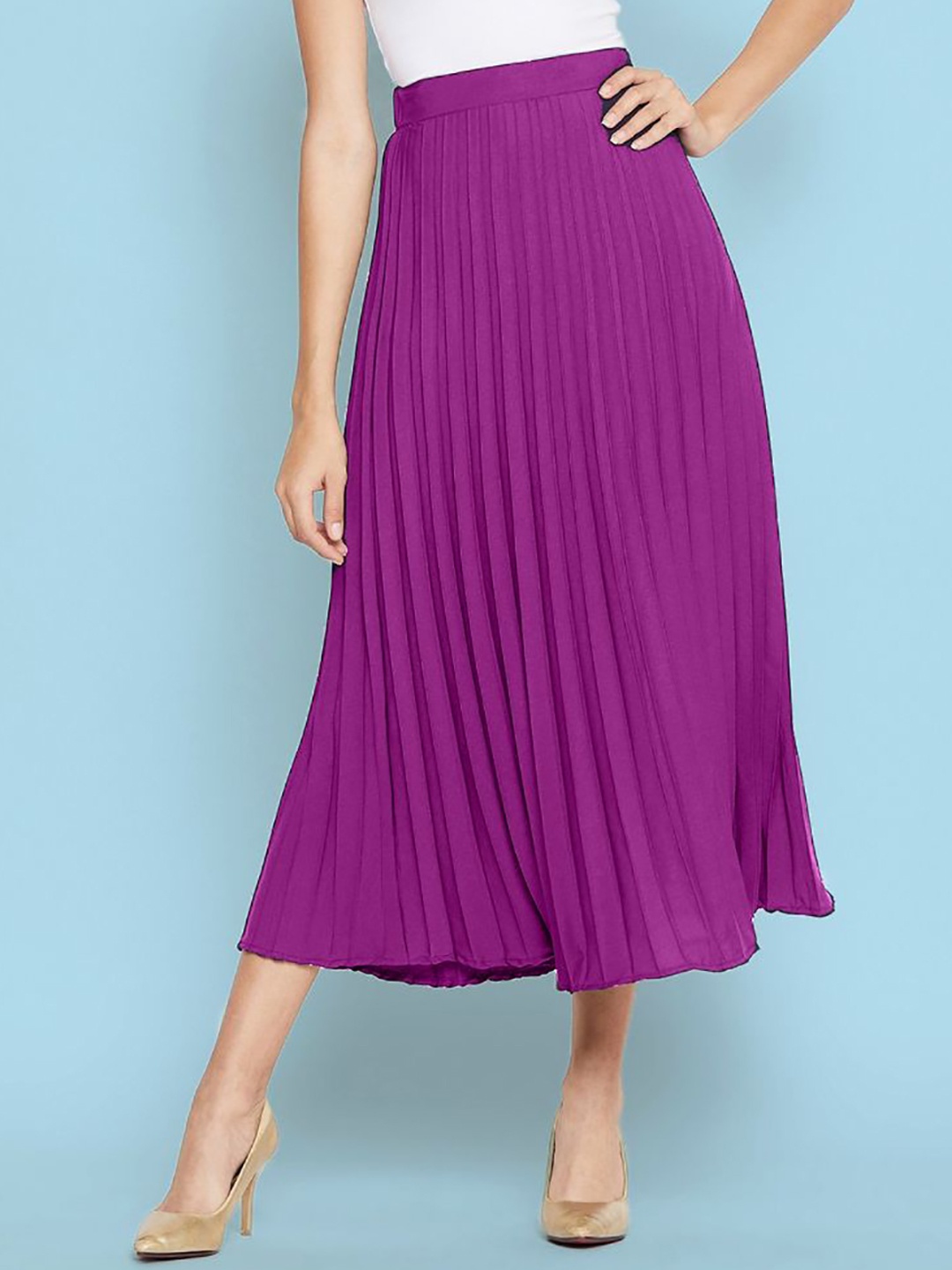 

Vastani Enterprise Pleated Flared Midi Skirts, Burgundy
