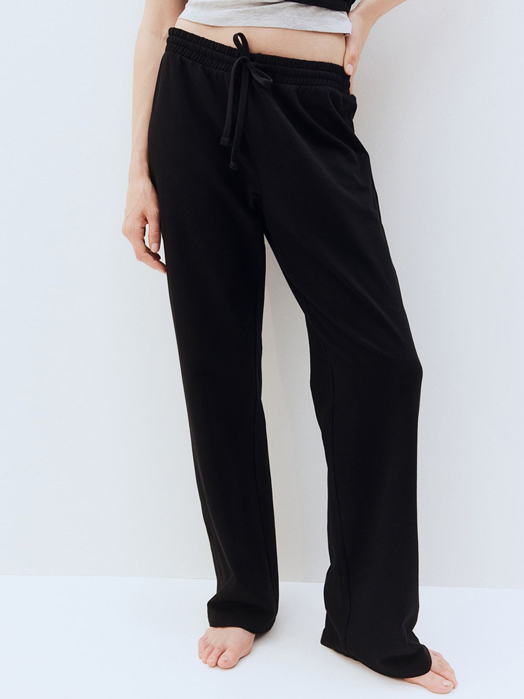 

H&M Women Straight Sweatpants, Black