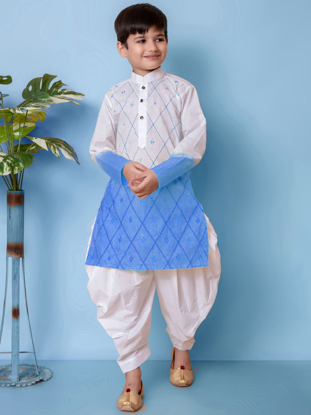 

BAESD Boys Embroidered Regular Kurta with Patiala, Blue