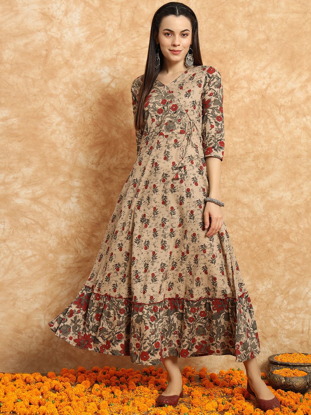 

Sa Rasa Women Floral Printed Anarkali Kurta, Brown