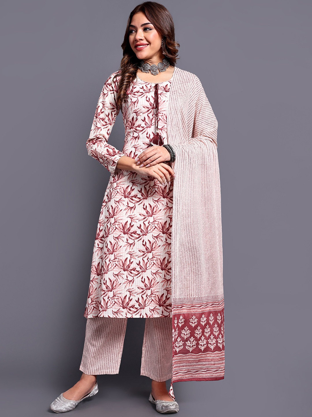 

Vastara the Label Floral Printed Straight Kurta & Trousers With Dupatta, White