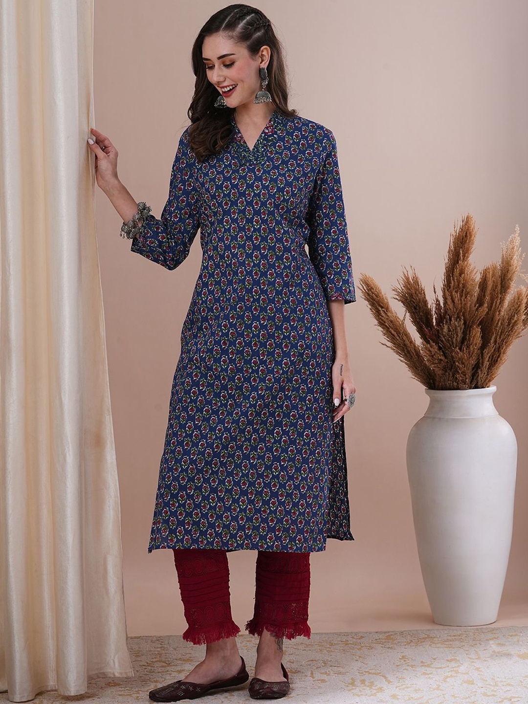 

FASHOR Women Floral Printed Sequinned Kurta, Blue