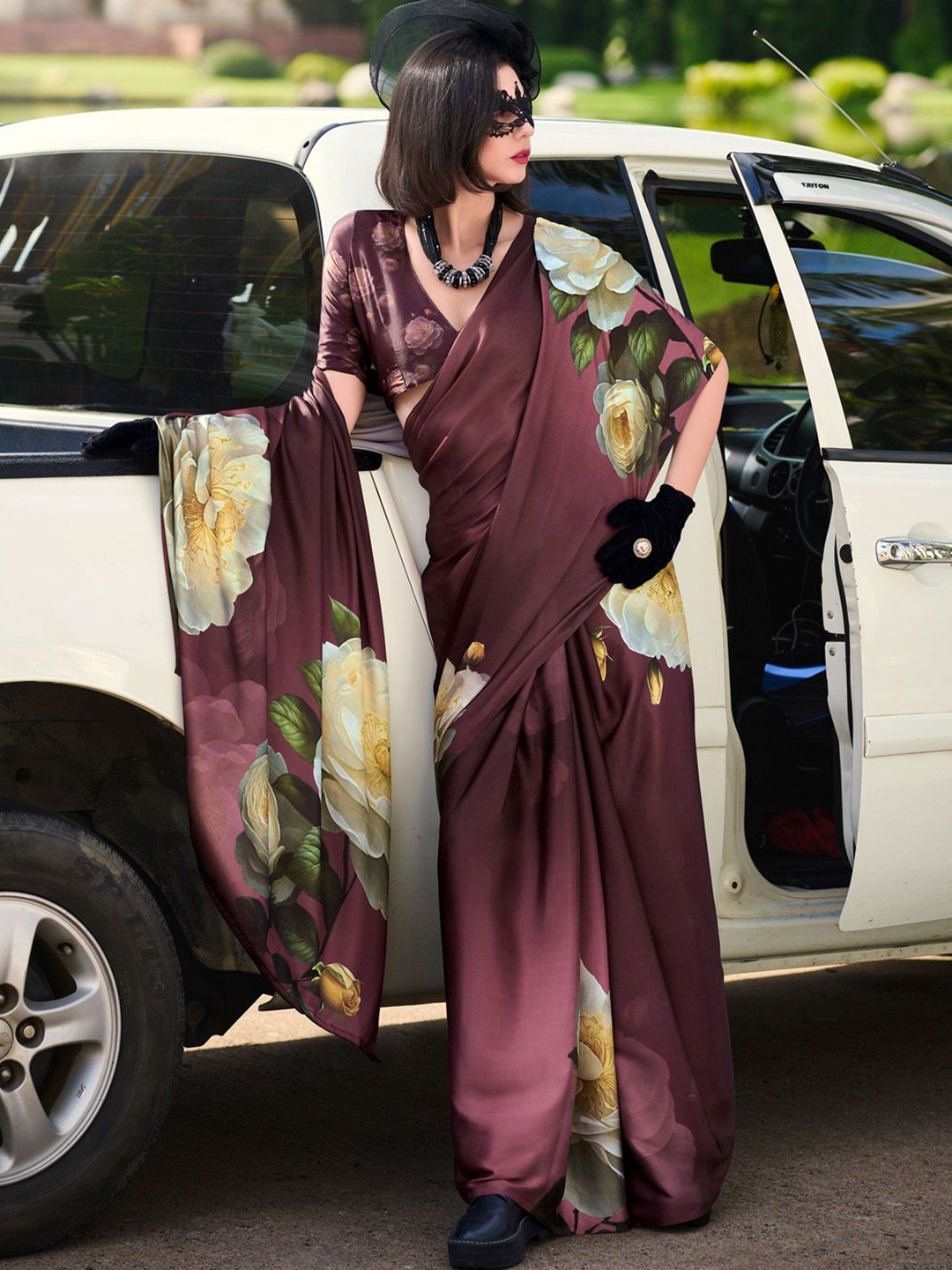 

Anouk Floral Poly Crepe Bagru Saree, Burgundy
