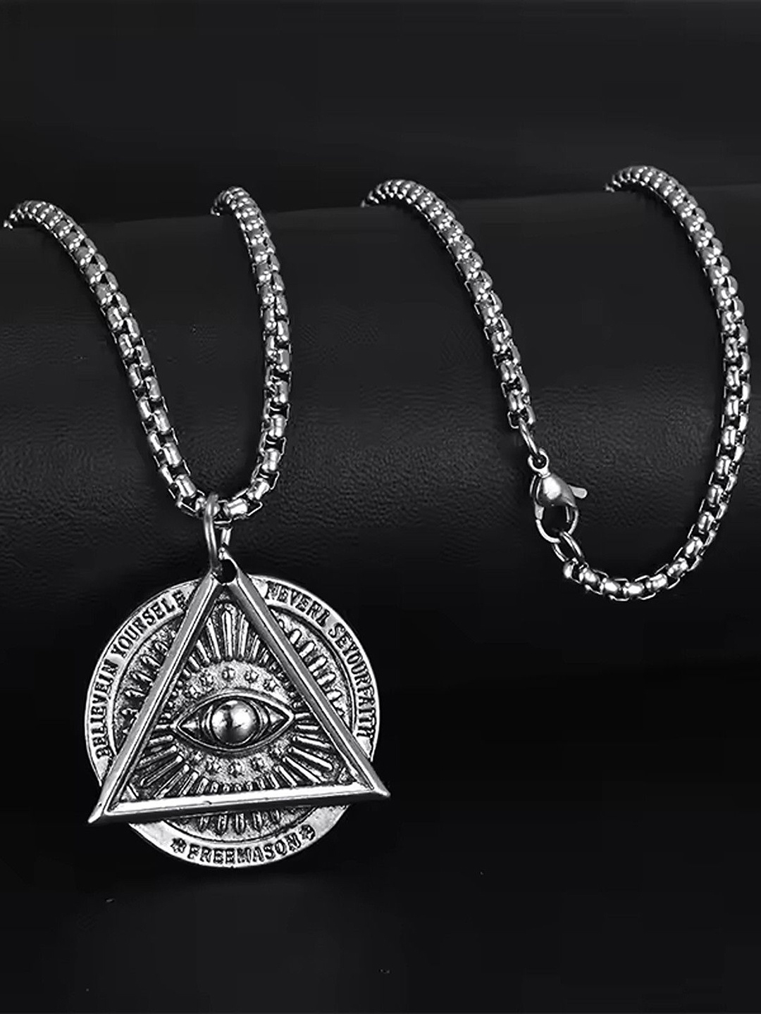 

Heer Collection Silver-Plated Contemporary Pendants with Chains