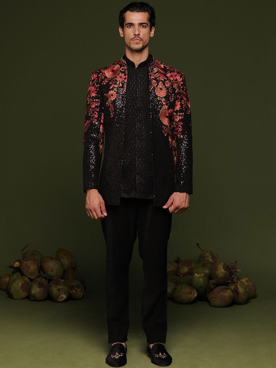 

KALPRAAG Embroidered Mandarin Collar Sherwani, Black