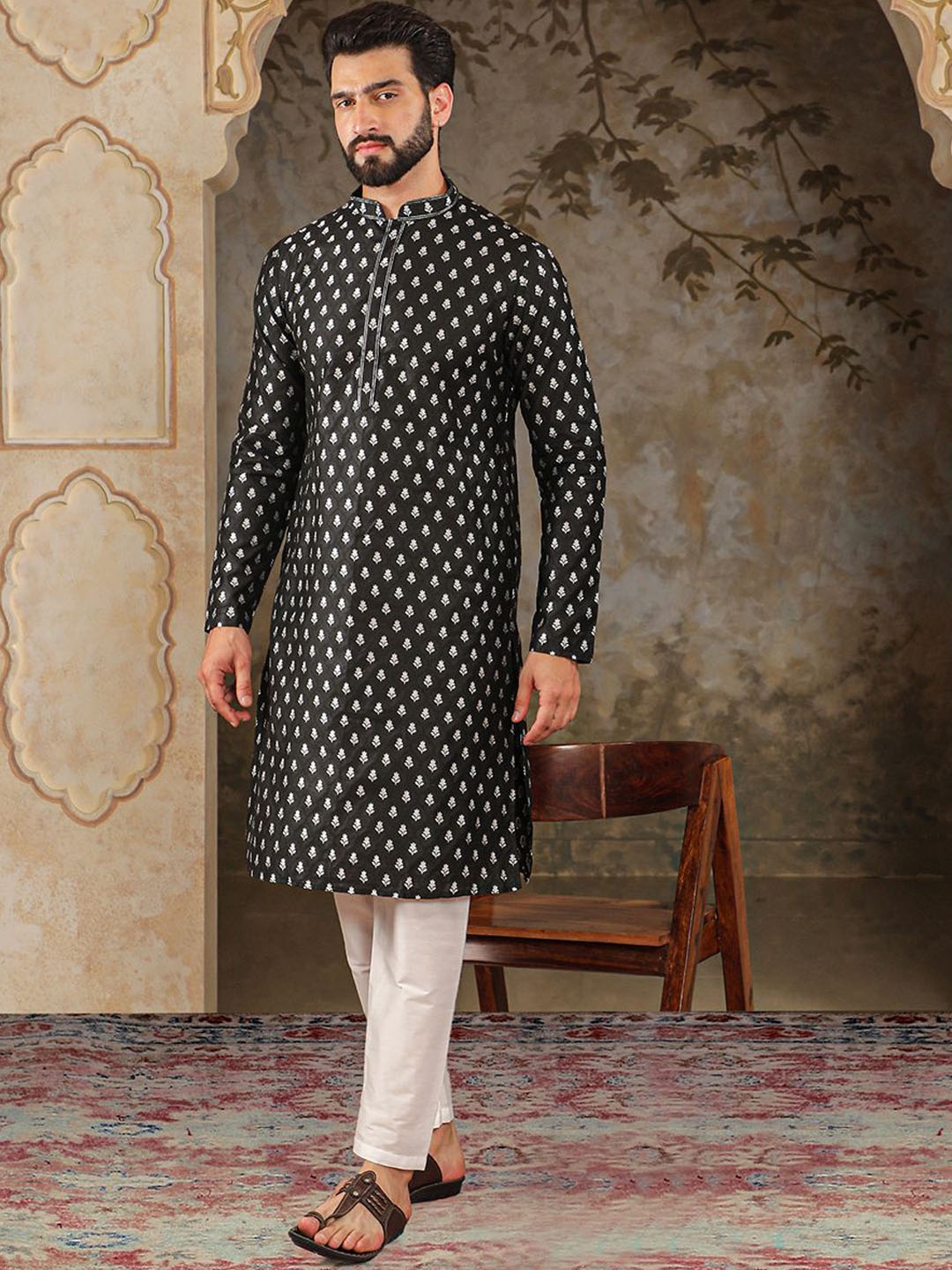 

HOUSE OF DEYANN Men Jacquard Kurta, Black