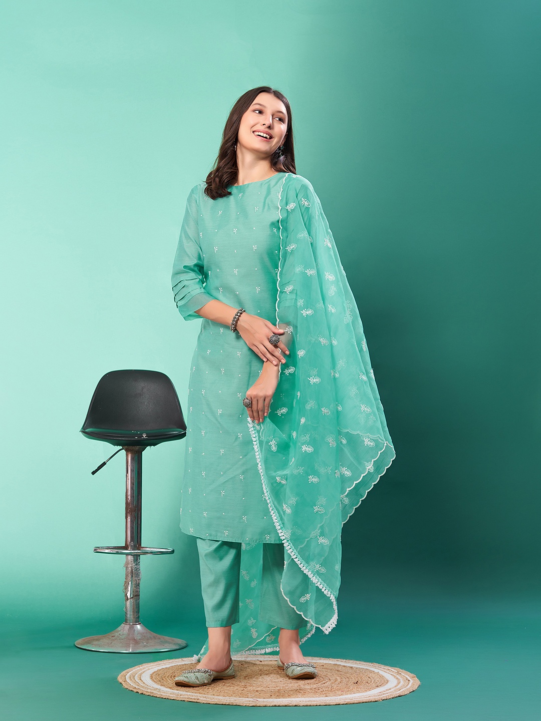 

KALINI Women Floral Embroidered Regular Thread Work Chanderi Silk Kurta with Trousers & With Dupatta, Sea green