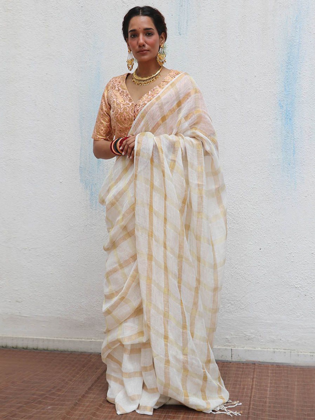 

Chidiyaa Striped Zari Saree, White