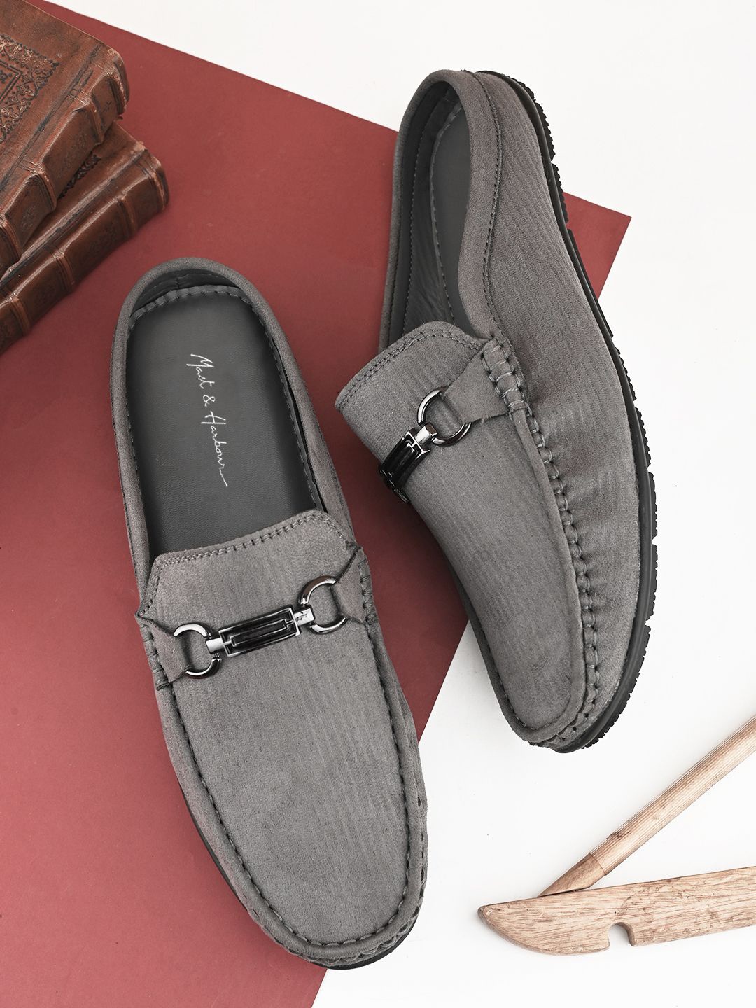 

Mast & Harbour Men Suede Mules, Grey