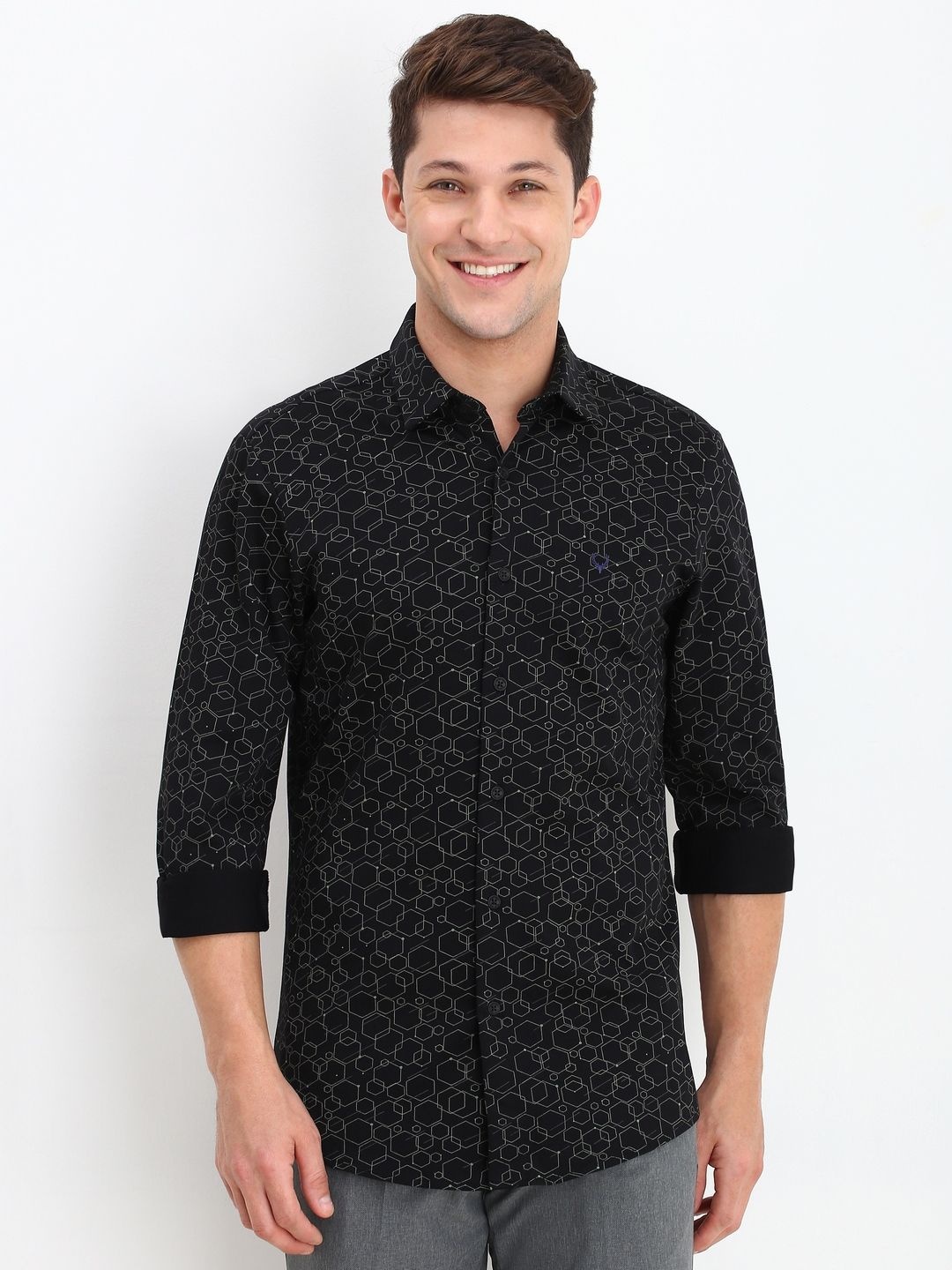 

Allen Solly Men Spread Collar Geometric Printed Cotton Slim Fit Casual Shirt, Black