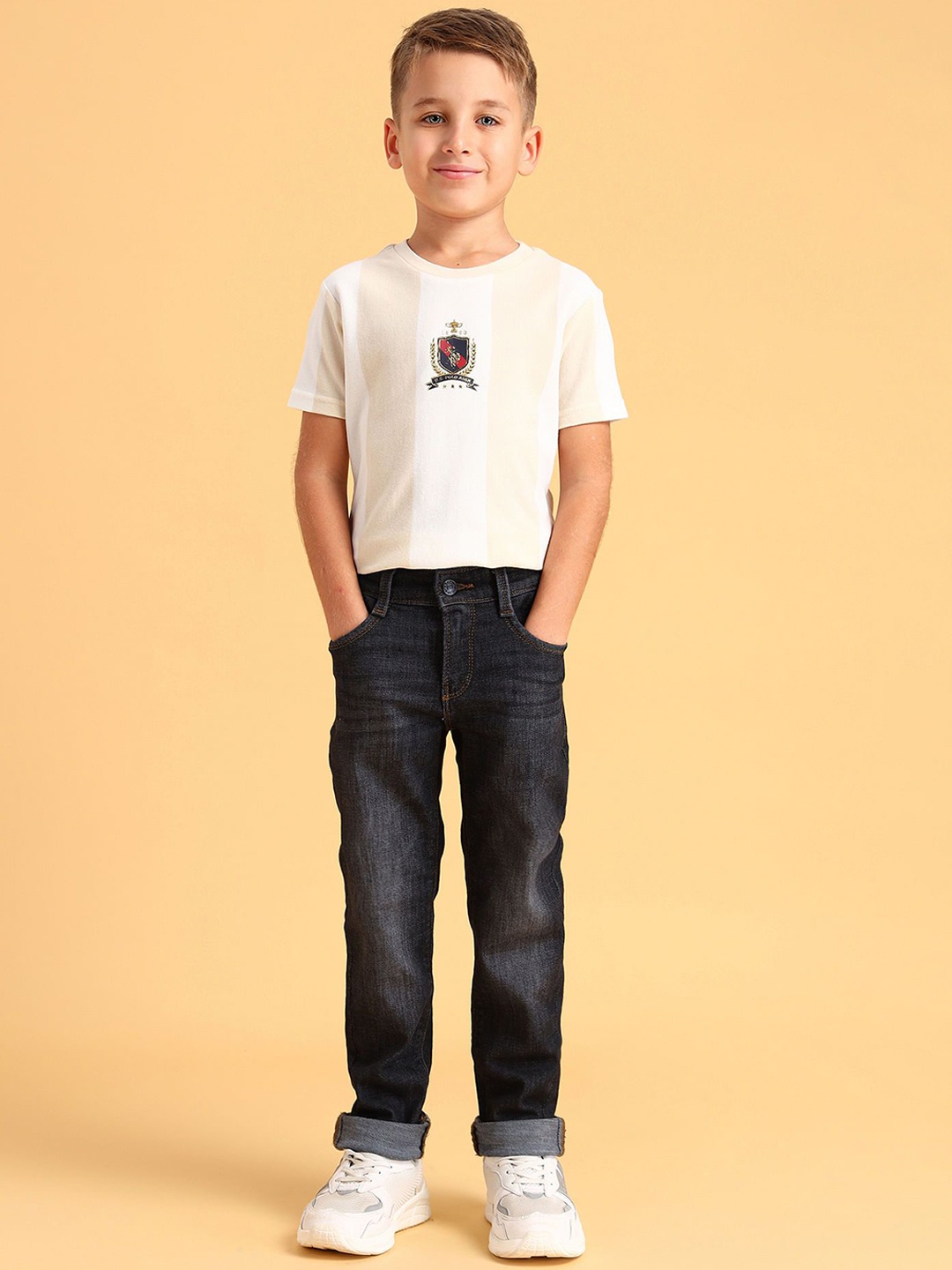 

U.S. Polo Assn. Kids Boys Slim Fit Mid-Rise Light Fade Jeans, Black