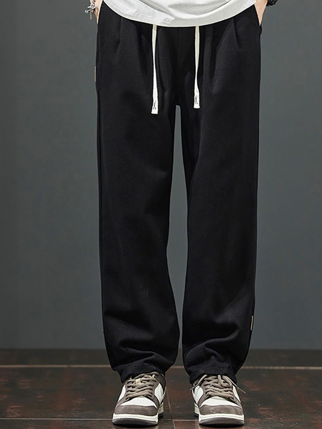 

StyleCast x Revolte Solid Men Chinos Trousers, Black