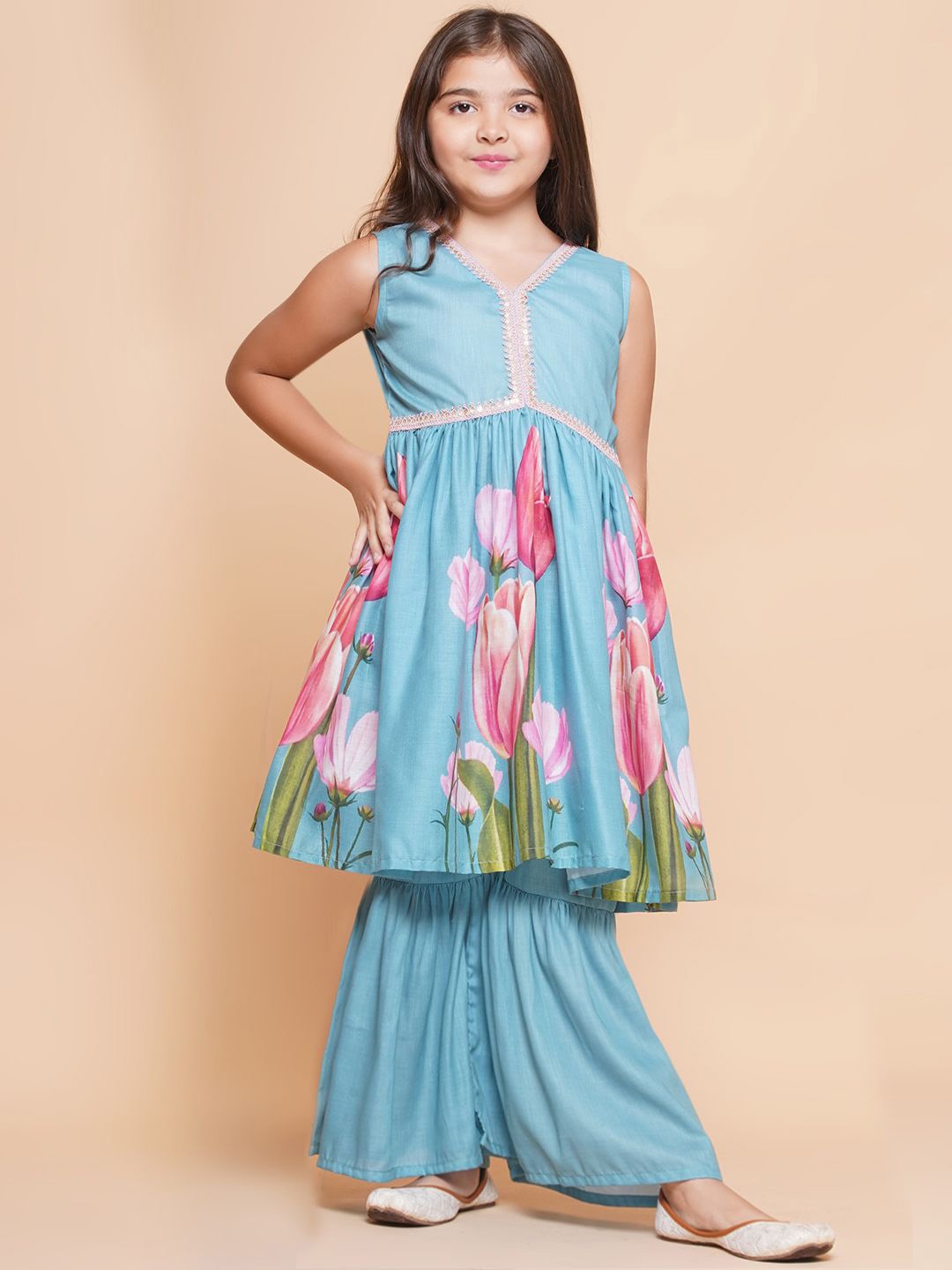 

Bitiya by Bhama Girls Floral Printed Empire Gotta Patti Kurta with Sharara, Turquoise blue