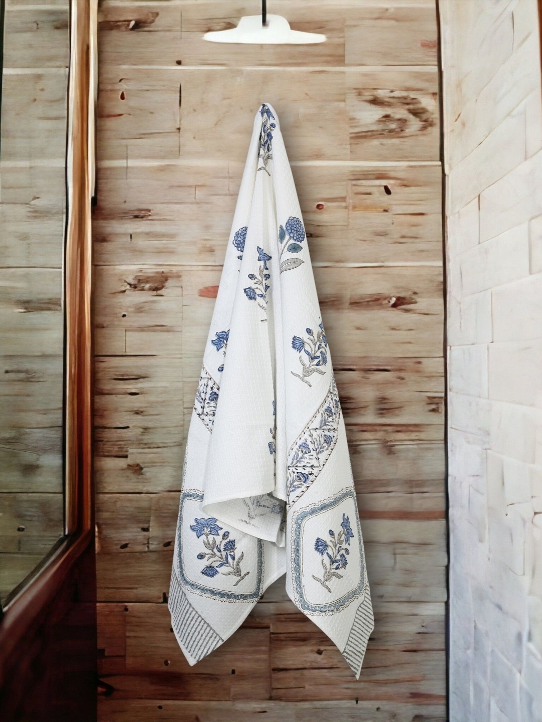

Texstylers Blue & White Printed Pure Cotton 300 GSM Bath Towel