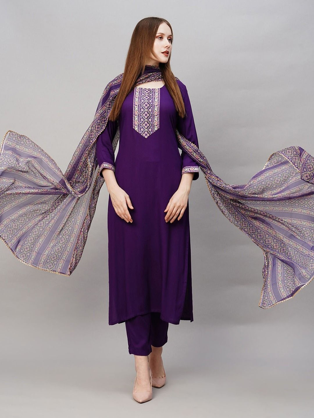 

GoSriKi Women Regular Kurta with Palazzos & With Dupatta, Purple