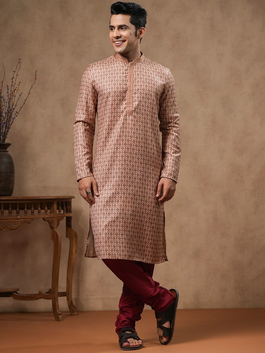 

Ethnic India Ethnic Motifs Woven Design Mandarin Collar Straight Kurta, Beige