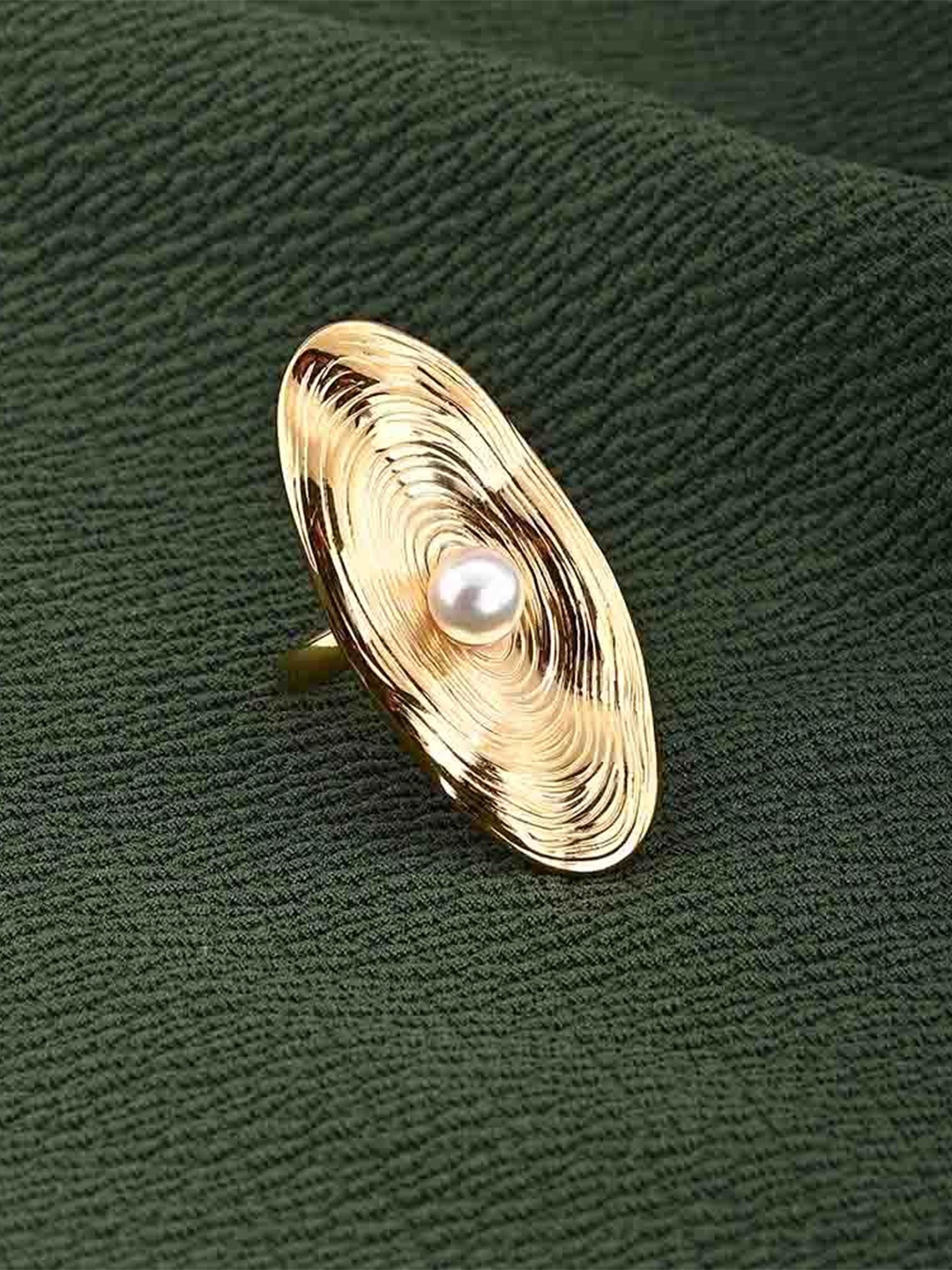 

PALMONAS Gold-Plated Stainless Steel Pearls Beaded Oval Finger Ring