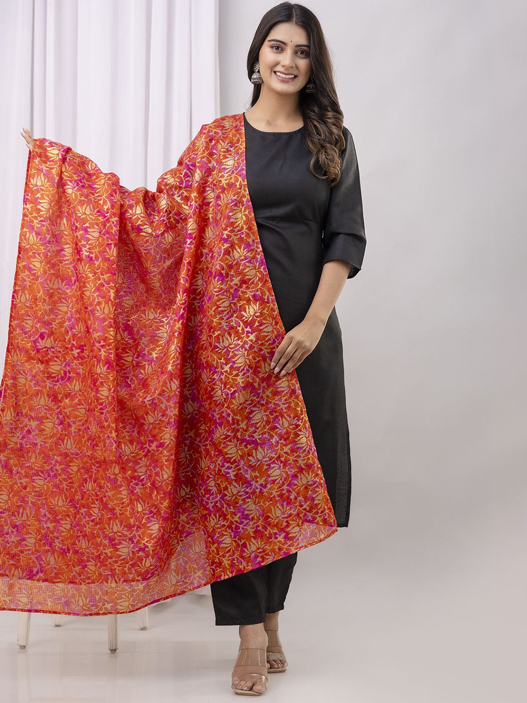 

Nayo Round Neck Straight Kurta with Palazzos & Dupatta, Black