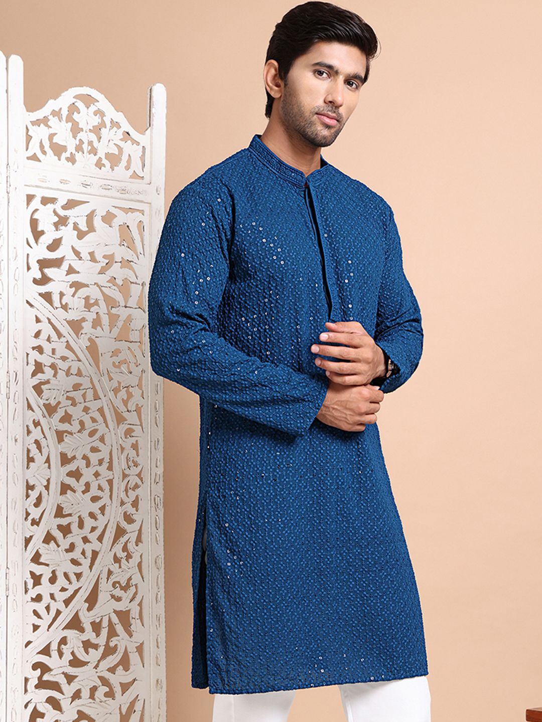 

Anouk Men Floral Embroidered Sequinned Kurta, Blue