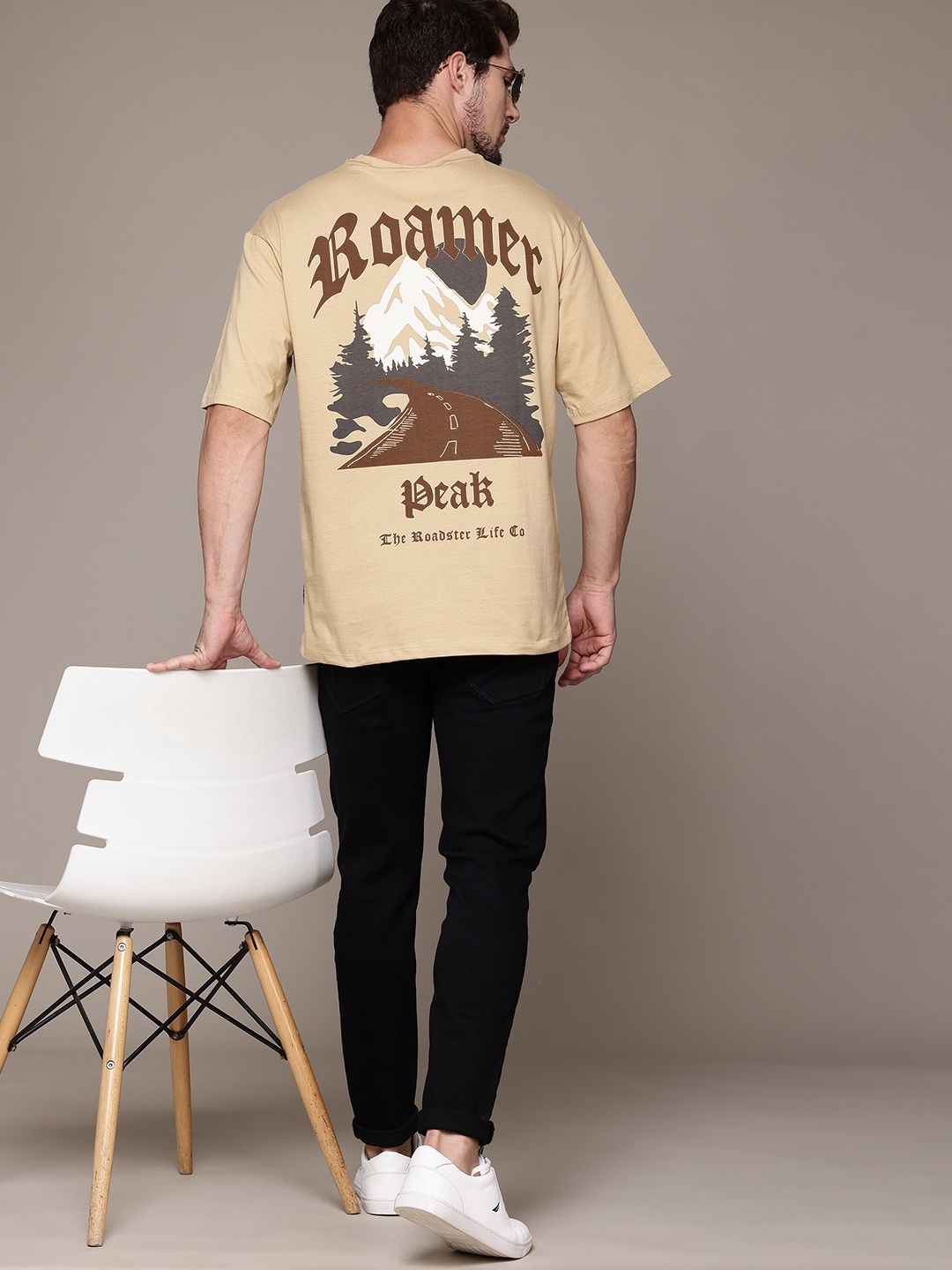 

The Roadster Lifestyle Co. Men Printed Relaxed Fit Pure Cotton T-shirt, Beige