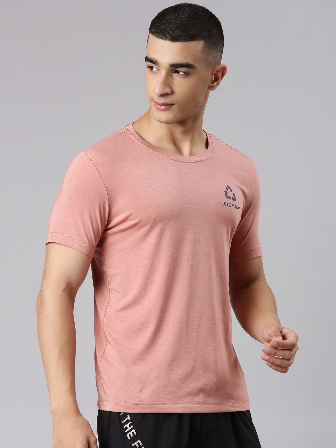 

Xtep Men Stretchex Typography Printed Round Neck T-shirt, Peach