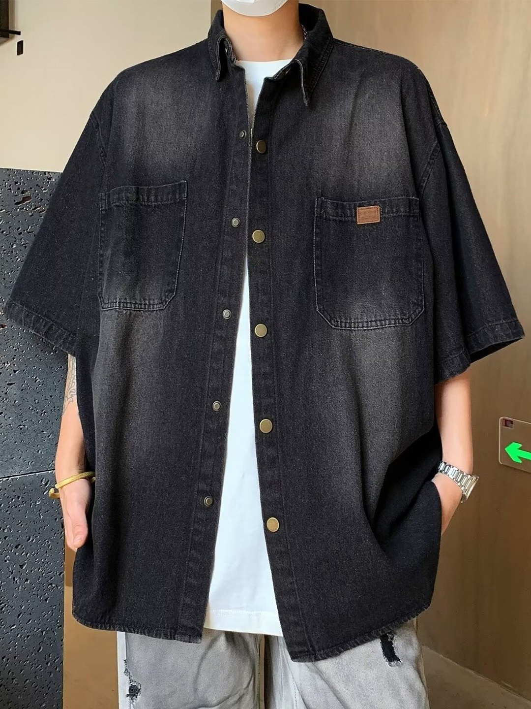 

StyleCast x Revolte Men Spread Collar Faded Casual Shirt, Black