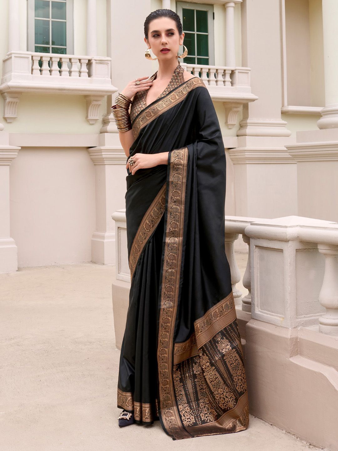 

Anouk Zari Silk Blend Banarasi Saree, Black