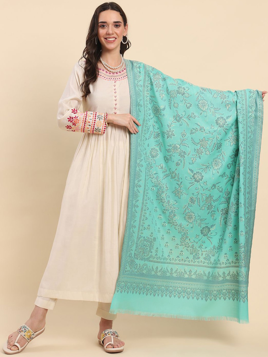 

La Vastraa Women Floral Woven Design Shawl, Green