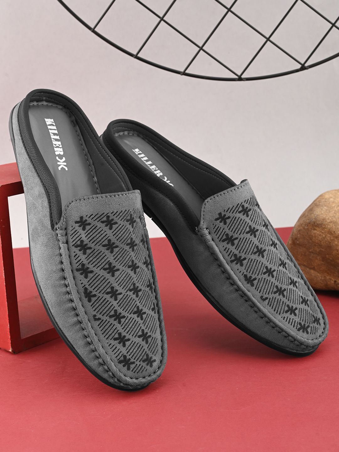 

Killer Men Textured Slip-On Regular Suede Mules, Grey