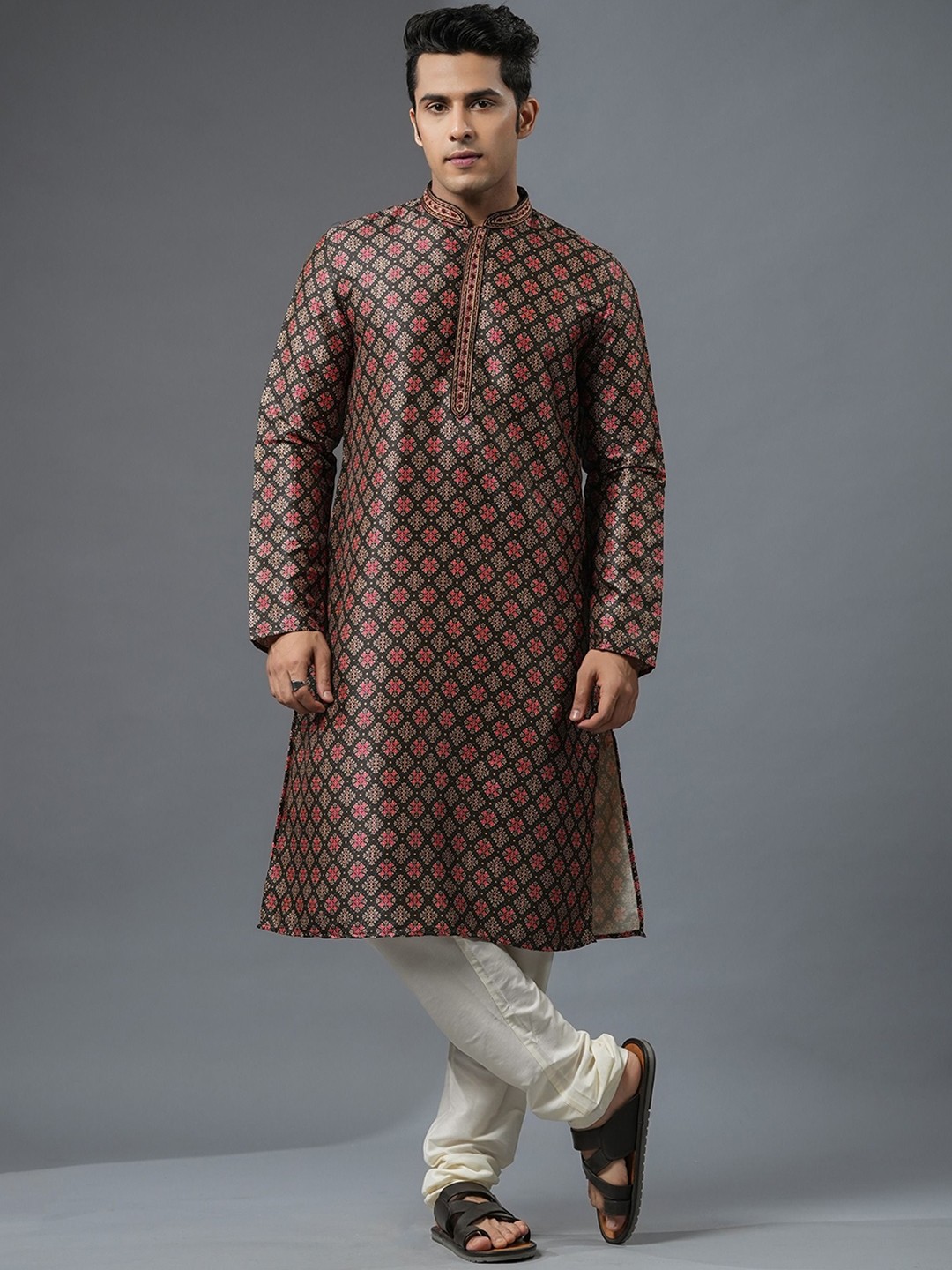 

Ethnic India Printed Mandarin Collar Straight Kurta, Black