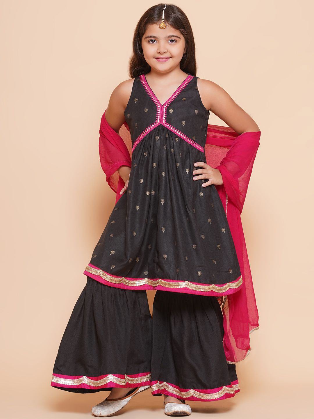 

Bitiya by Bhama Girls Ethnic Motifs Printed Empire Gotta Patti Pure Cotton Kurta with Sharara, Black