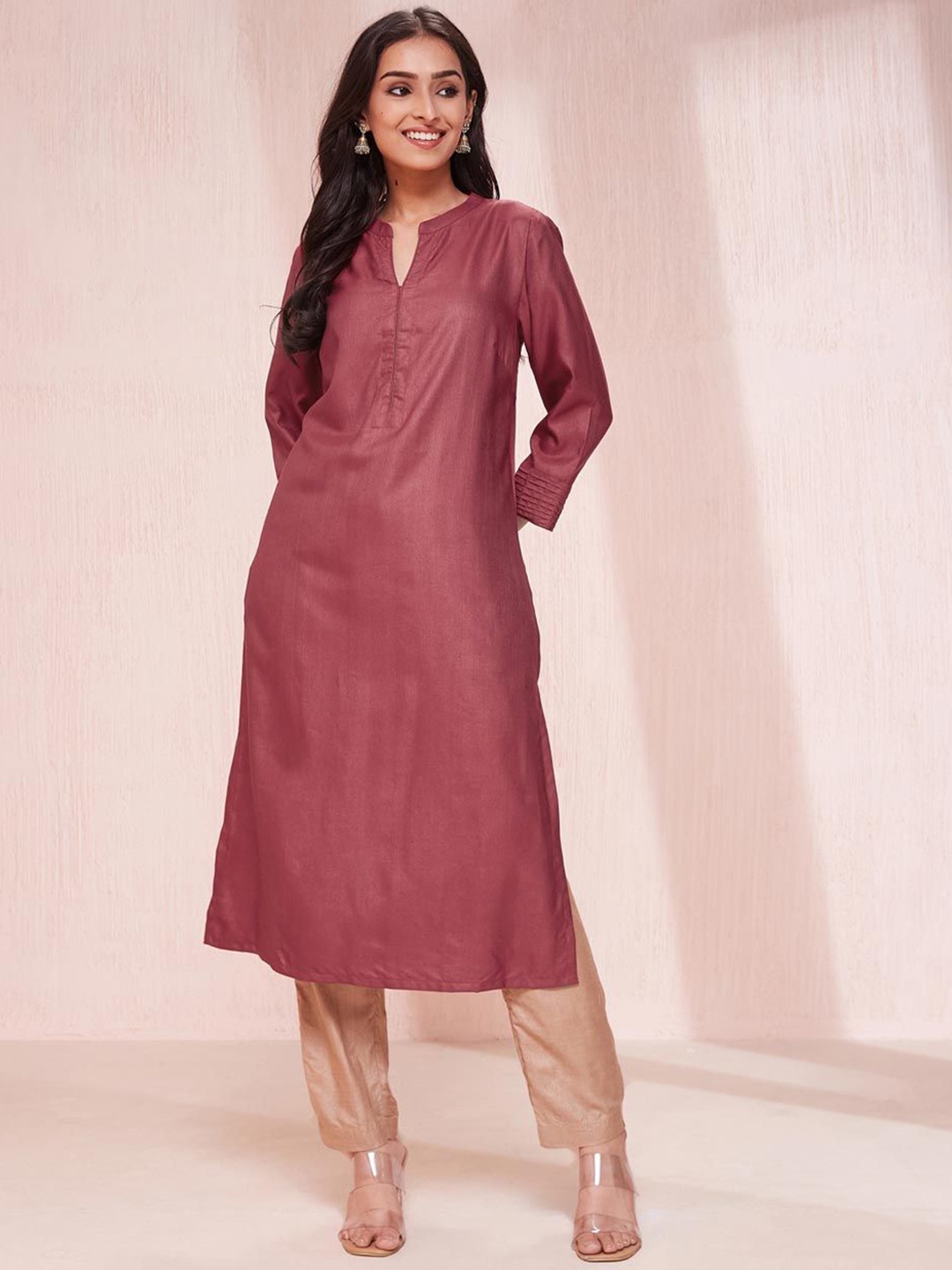 

Fabindia Mandarin Collar Straight Kurta, Red