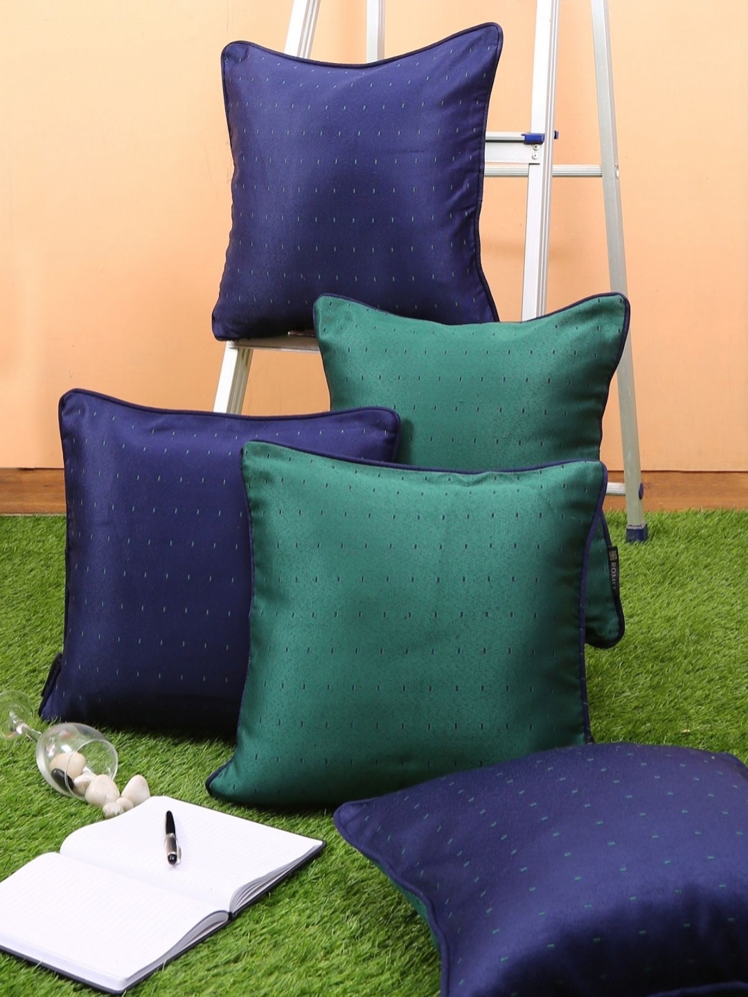 

Myntra Elegant Homes Blue & Green 5 Pieces Square Cushion Covers