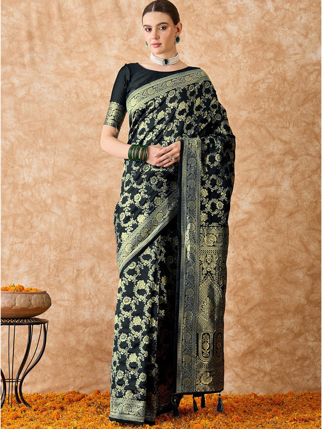 

Sangria Woven Design Banarasi Saree With Blouse Piece, Black