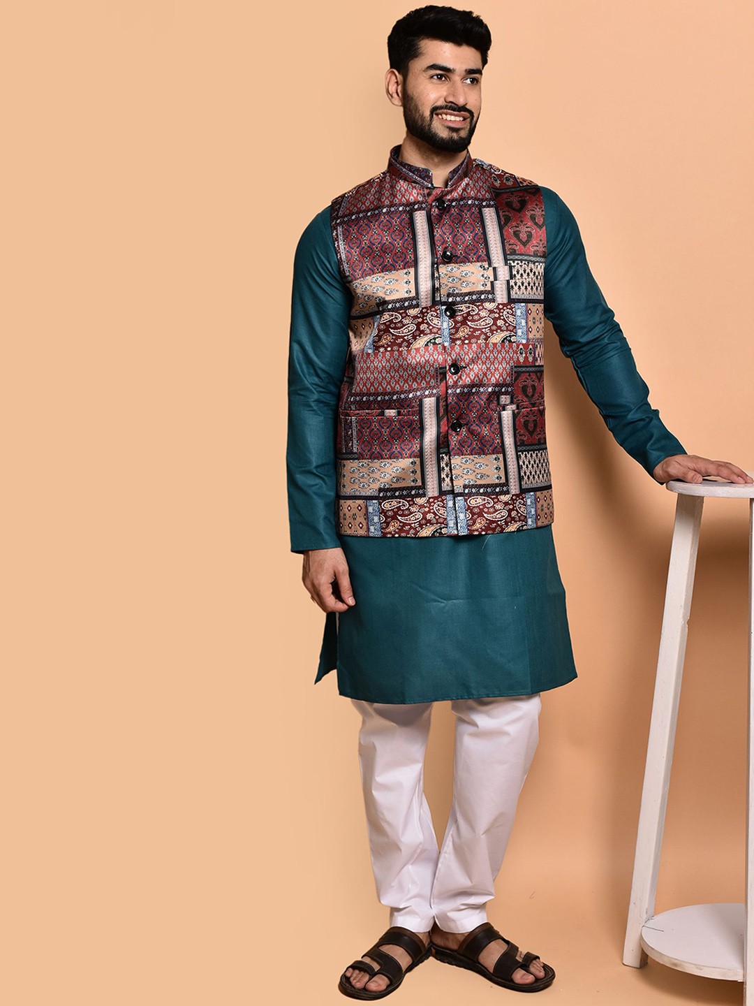 

PRINTCULTR Men Regular Pure Cotton Kurta with Trousers, Teal